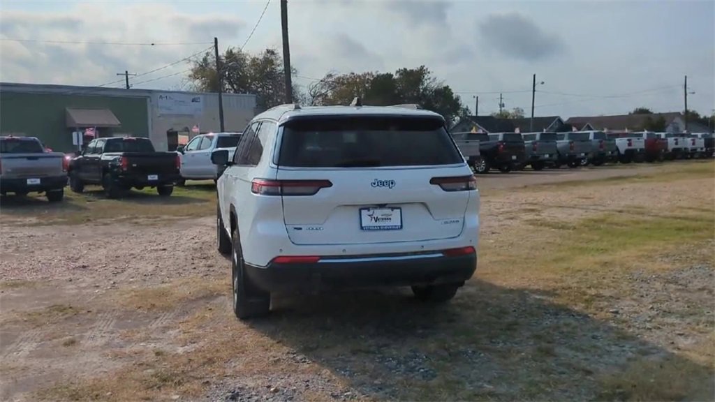 Used 2021 Jeep Grand Cherokee L Limited w/ MOPAR Finishing Package image 7