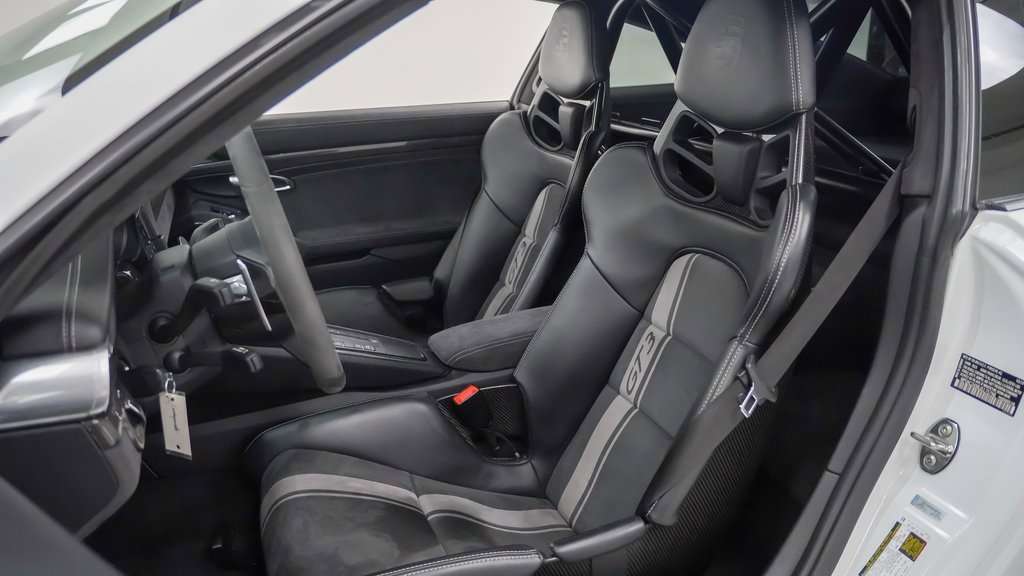 Used 2018 Porsche 911 GT3 image 5
