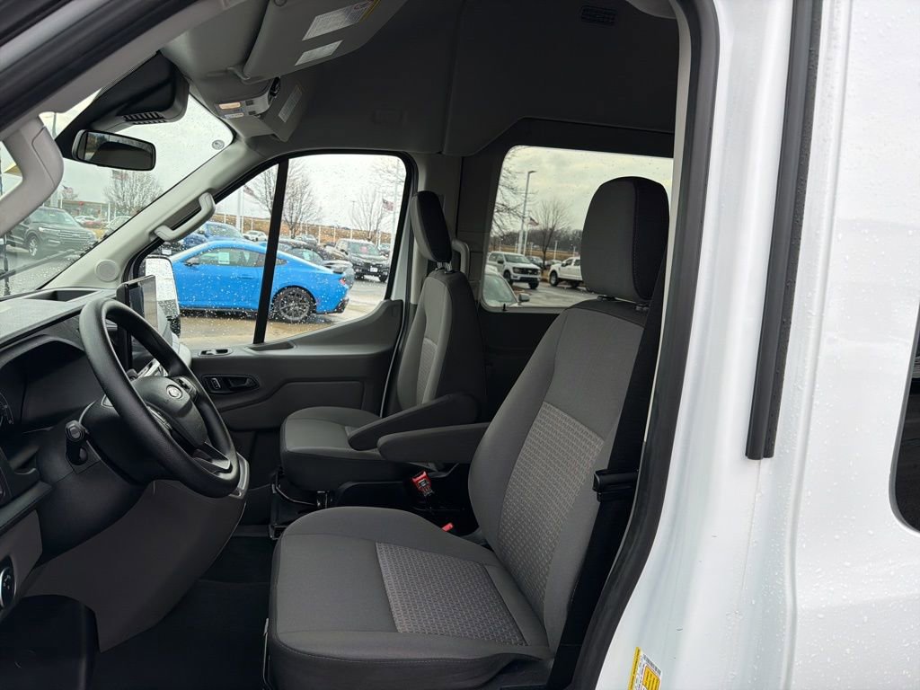 Used 2024 Ford Transit 350 XLT image 24