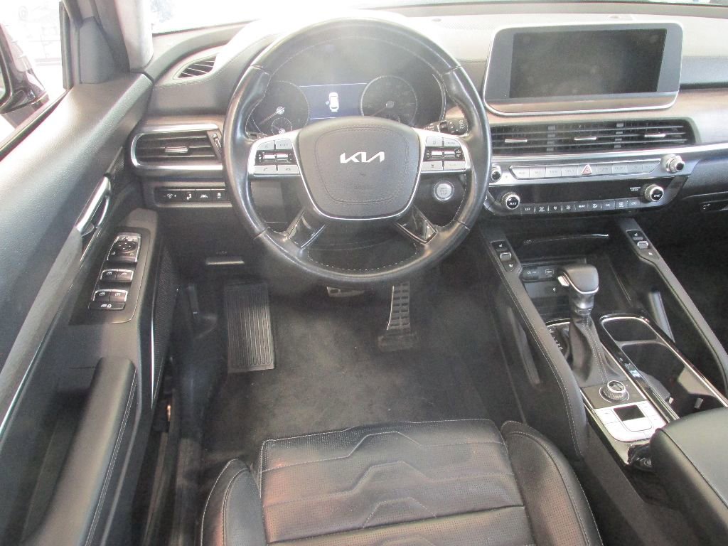 Used 2022 Kia Telluride SX w/ SX Prestige Package image 16