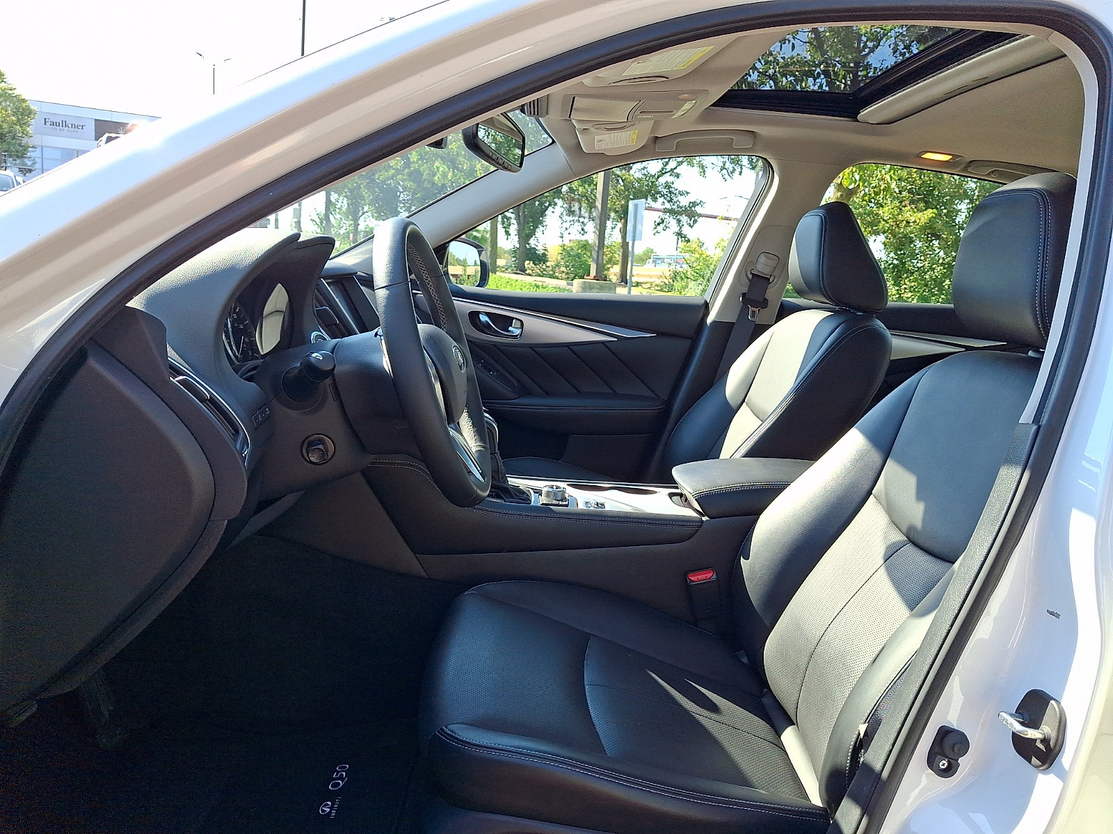 Certified 2023 INFINITI Q50 Luxe w/ Cargo Package AWD/4WD image 13