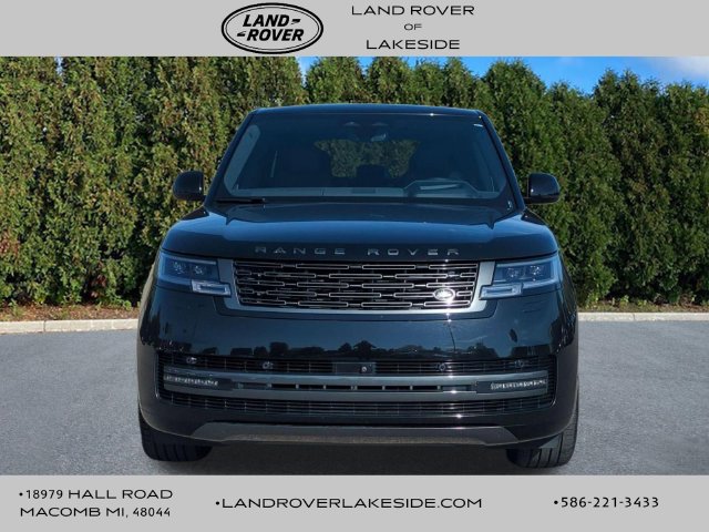 Certified 2025 Land Rover Range Rover SE AWD/4WD image 2