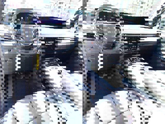 New 2025 Lincoln Navigator Reserve w/ Jet Appearance Package image 41