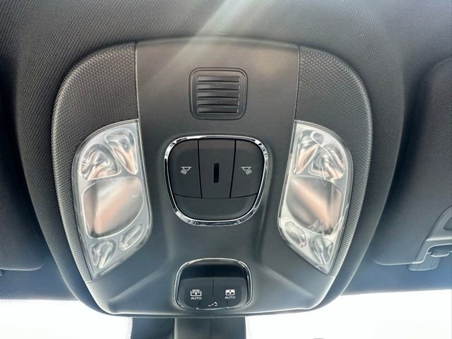 Used 2024 Jeep Compass Limited w/ High Altitude Package image 32