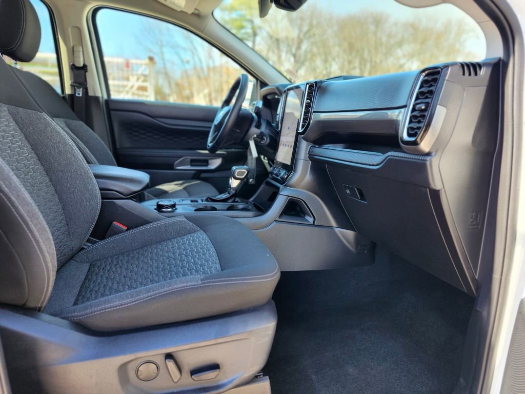 Used 2024 Ford Ranger XLT w/ FX4 Off-Road Package image 11
