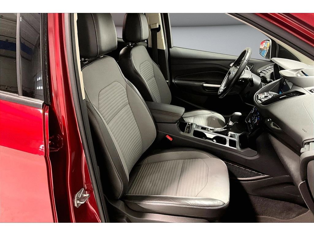 Used 2017 Ford Escape Titanium AWD/4WD image 8