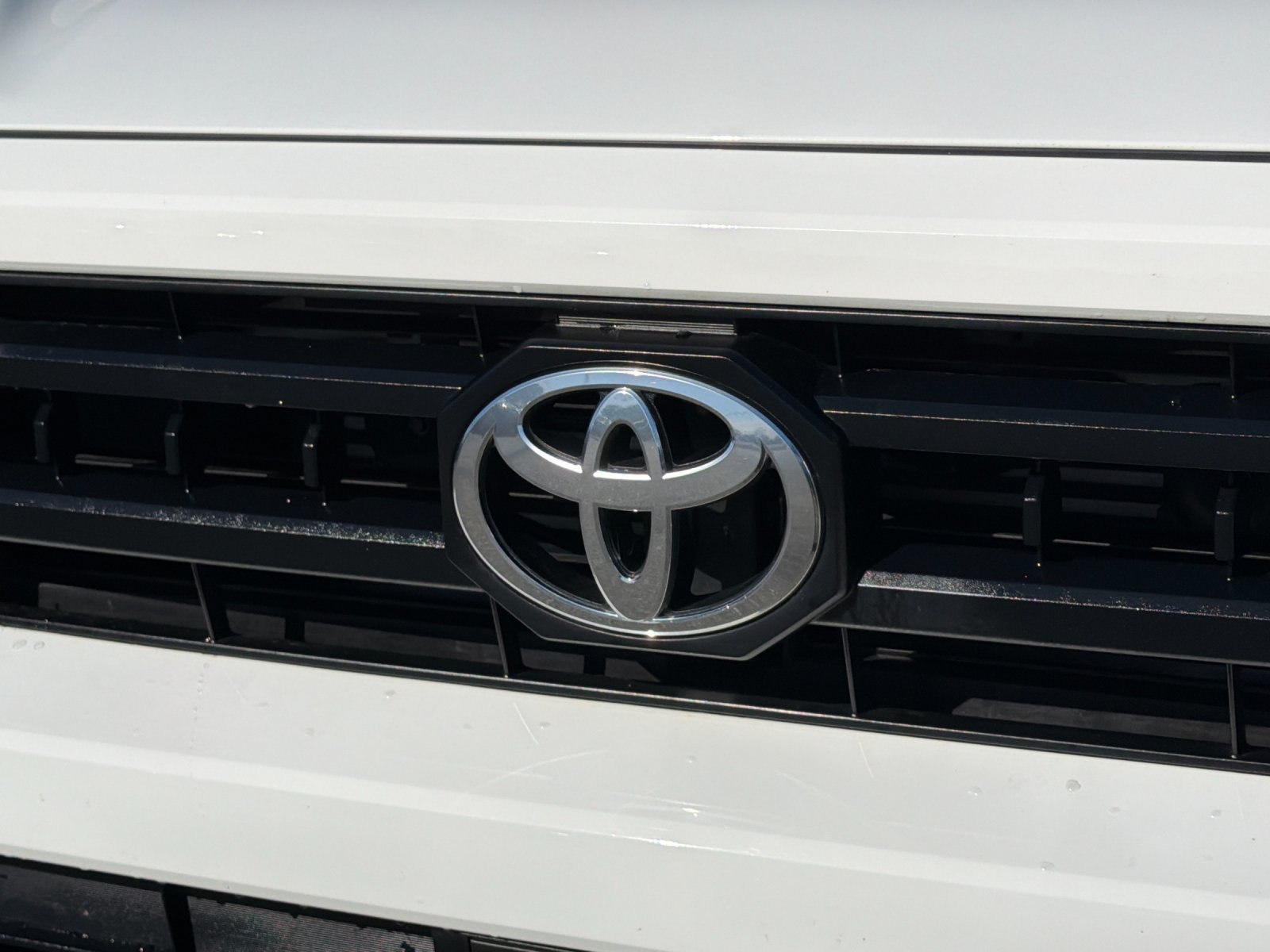 Used 2025 Toyota 4Runner SR5 AWD/4WD image 35