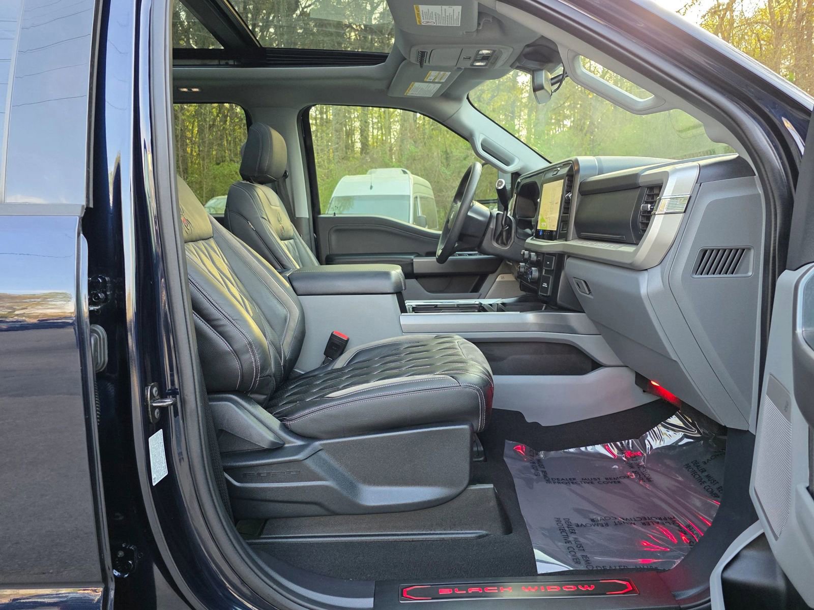 Used 2025 Ford F250 XLT w/ Black Appearance Package image 35