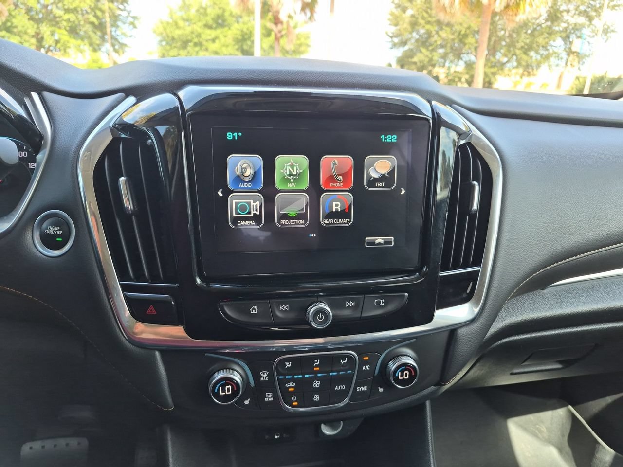 Used 2019 Chevrolet Traverse RS FWD image 17