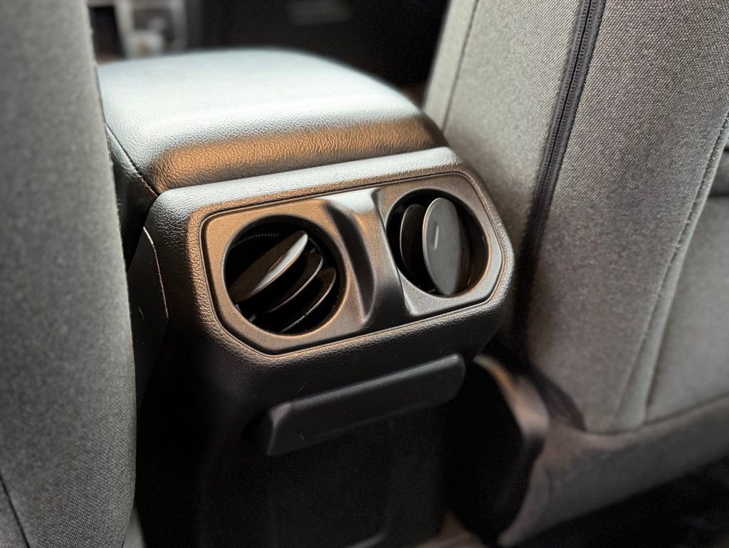 Used 2024 Jeep Gladiator Sport image 6