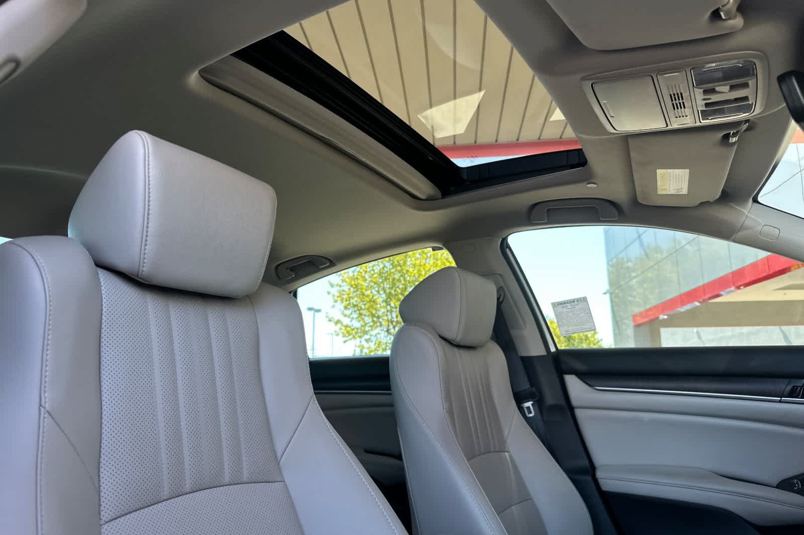 Used 2021 Honda Accord EX-L image 17