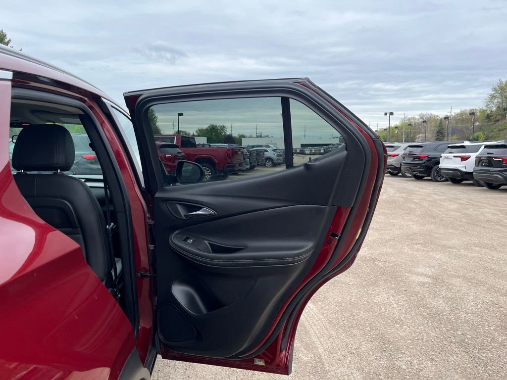 Used 2023 Buick Encore GX Select w/ Safety Package II AWD/4WD image 30