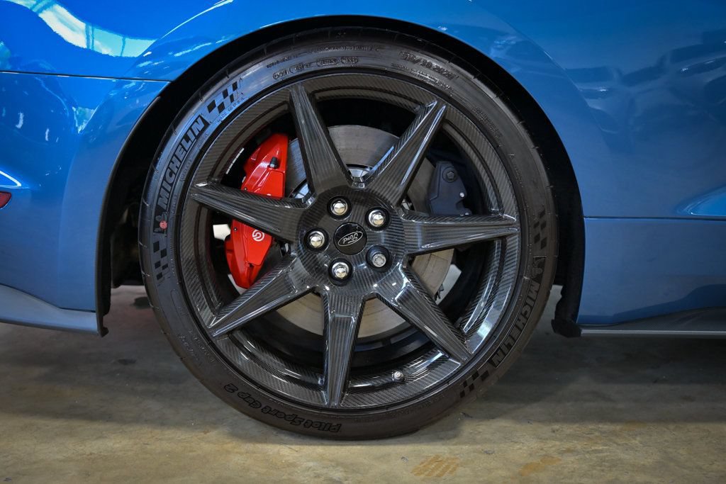 Used 2020 Ford Mustang Shelby GT500 w/ Carbon Fibre Track Pack RWD image 19