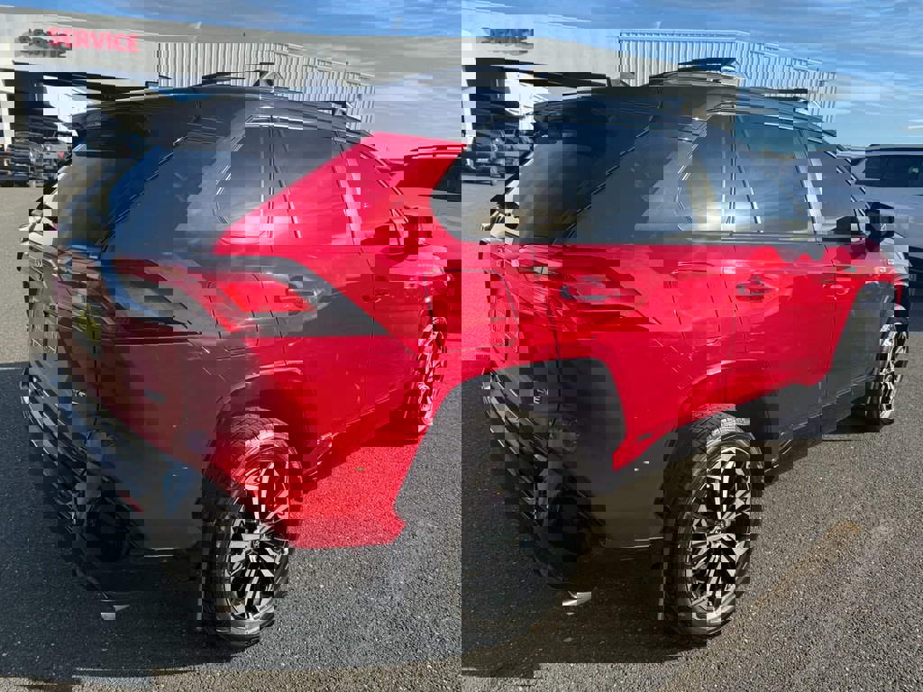 Used 2023 Toyota RAV4 XSE w/ Weather Package image 5