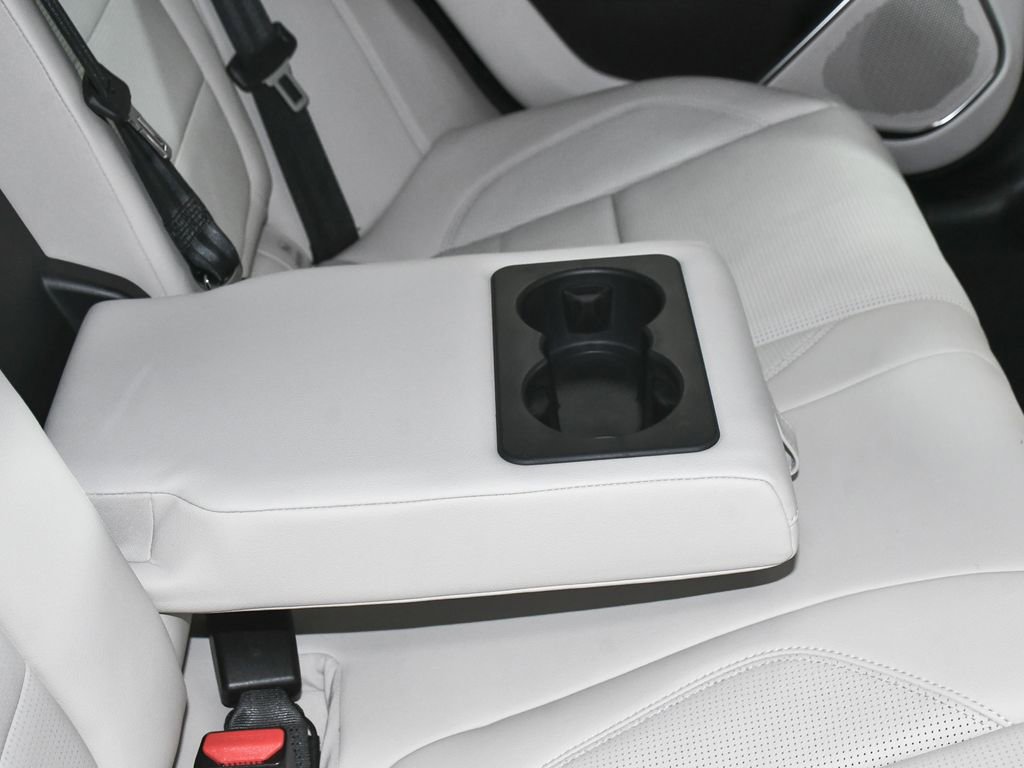 Used 2024 Jaguar XF R-Dynamic SE image 56