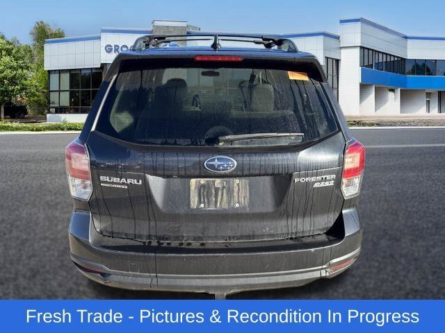 Used 2017 Subaru Forester 2.5i Premium w/ All-Weather Package AWD/4WD image 4
