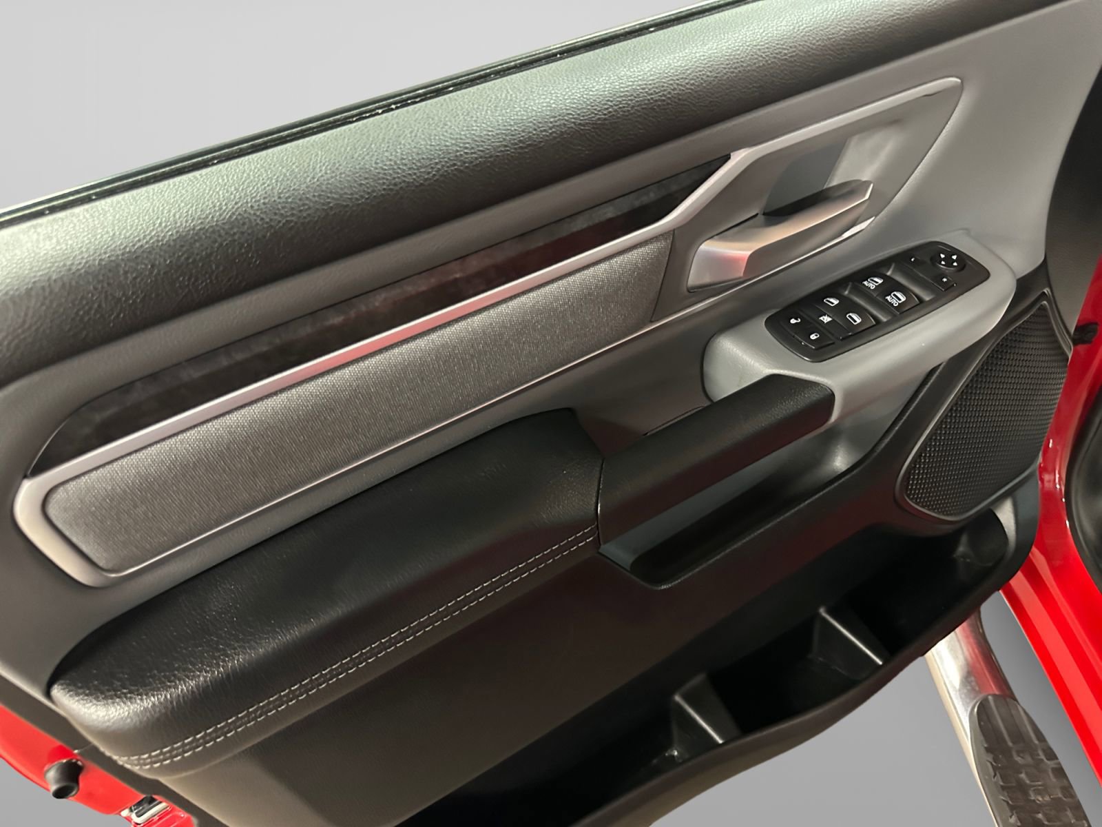 Used 2021 RAM 1500 Big Horn image 6