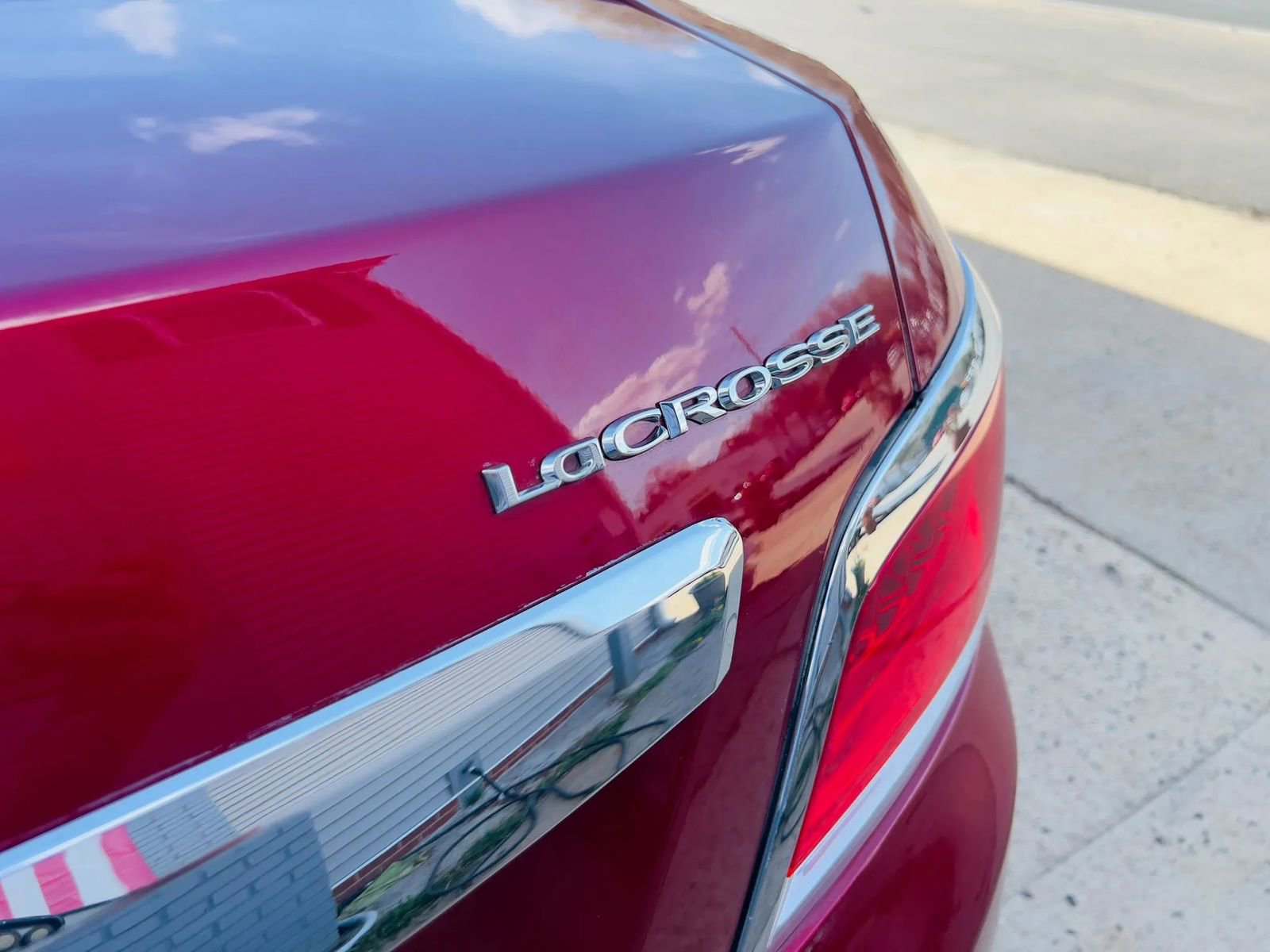 Used 2012 Buick LaCrosse Premium w/ Driver Confidence Package image 9