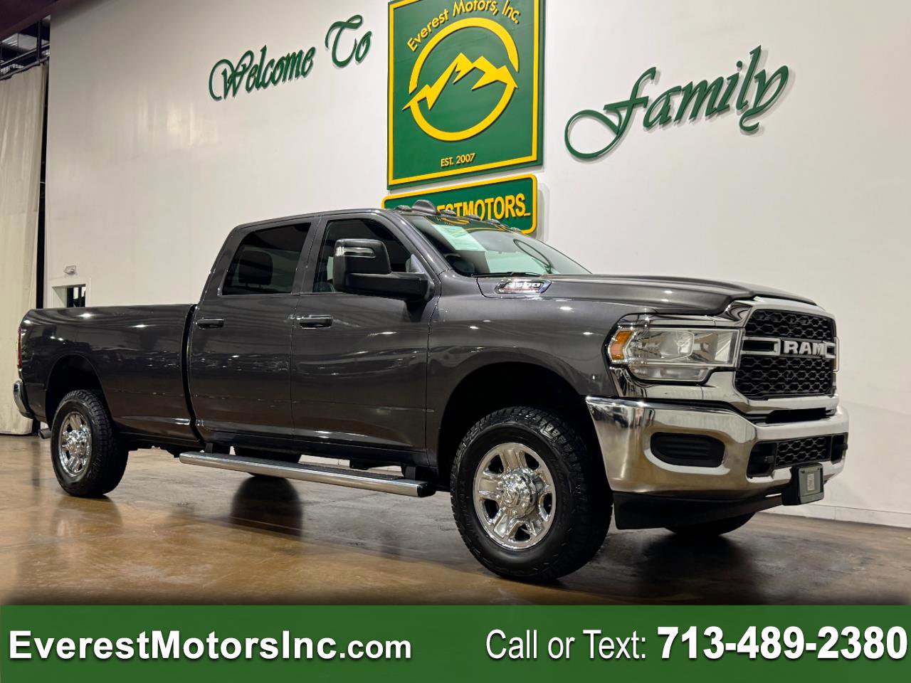 Used 2024 RAM 2500 Tradesman w/ Chrome Appearance Group image 1