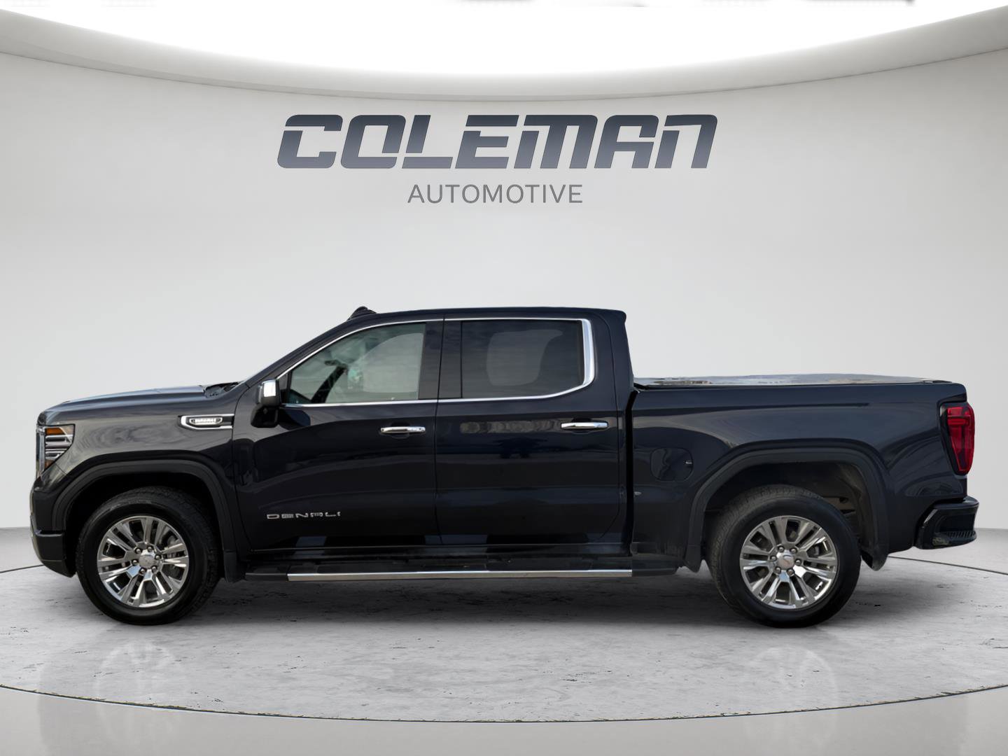 Used 2023 GMC Sierra 1500 Denali w/ Technology Package image 2