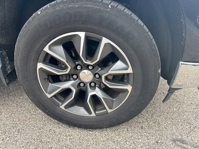 Used 2022 Chevrolet Silverado 1500 LT AWD/4WD image 9