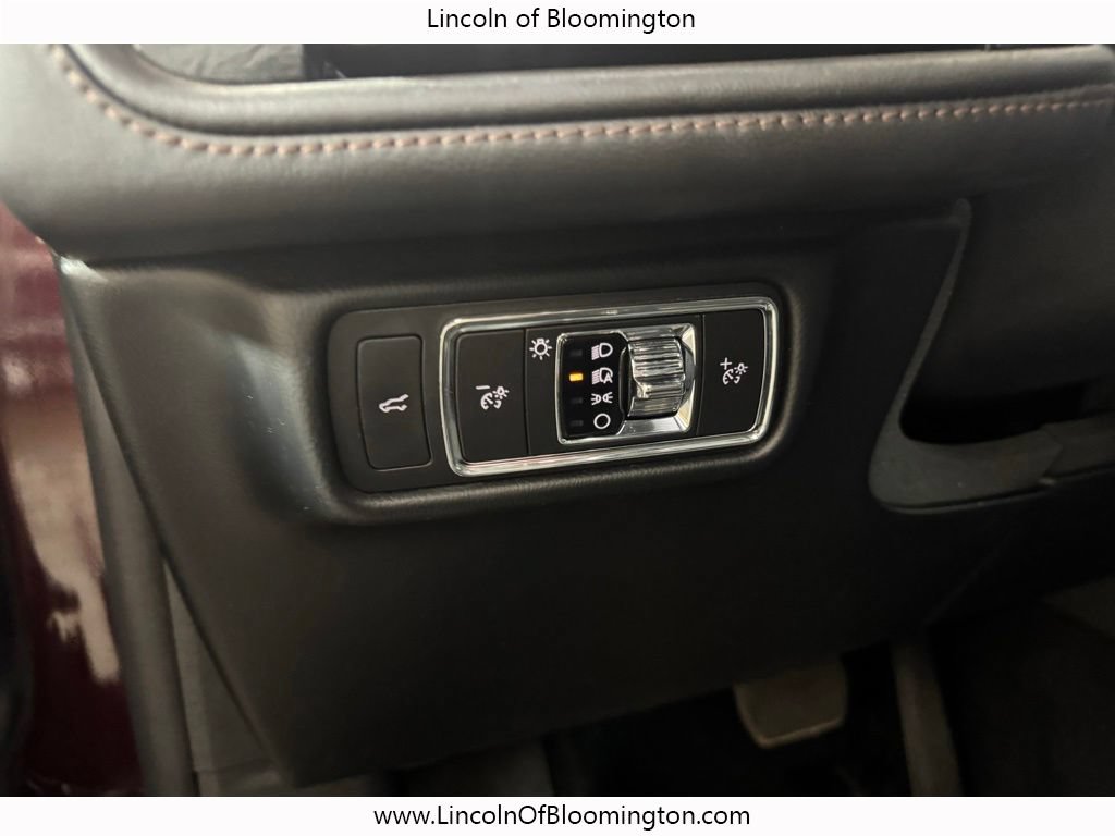 Certified 2022 Lincoln Aviator Reserve w/ Elements Package Plus AWD/4WD image 29