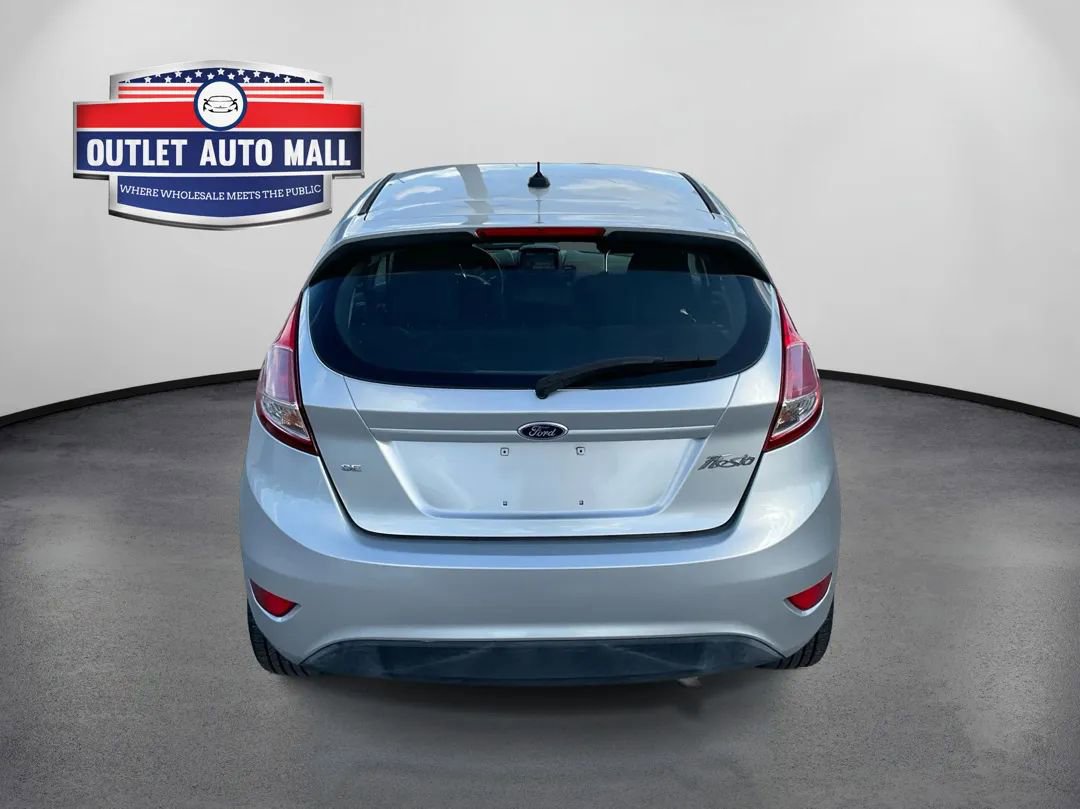 Used 2016 Ford Fiesta SE w/ Equipment Group 201A image 4