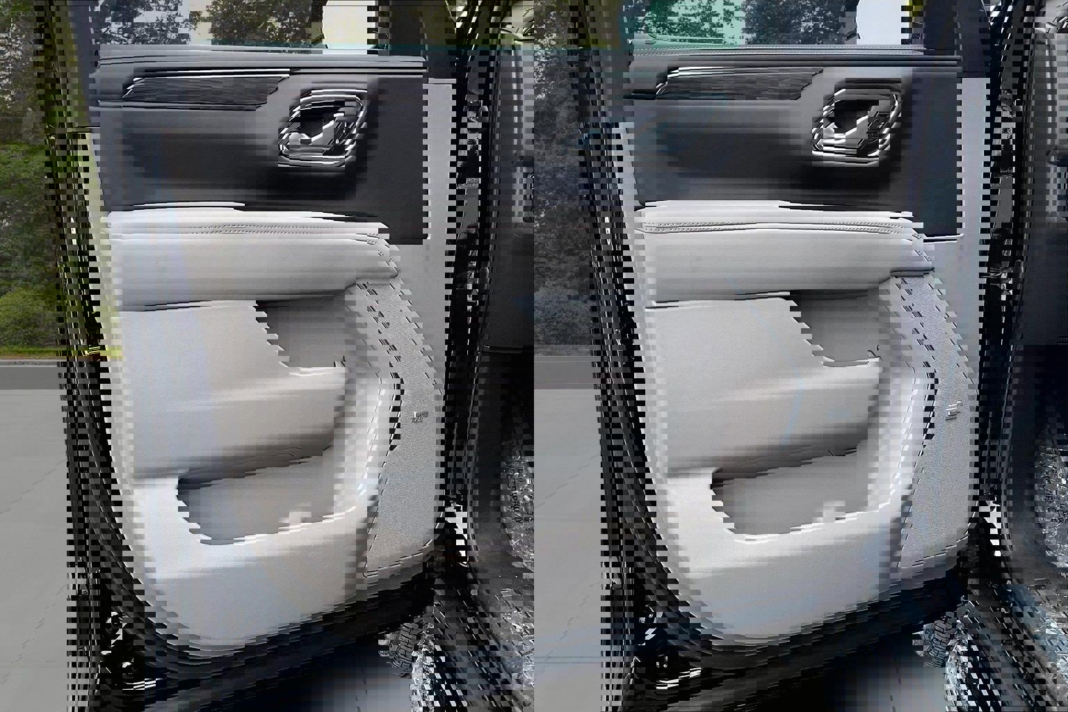 Used 2022 Chevrolet Tahoe LT w/ LT Signature Package image 21