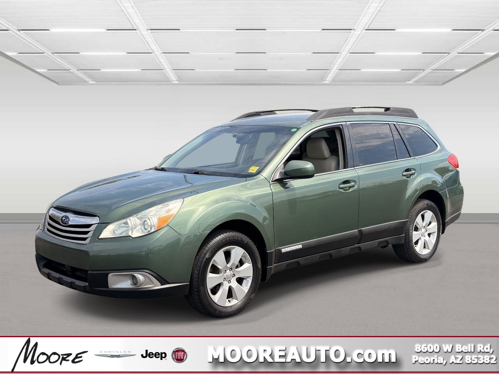 Used 2010 Subaru Outback 2.5i Premium AWD/4WD image 1