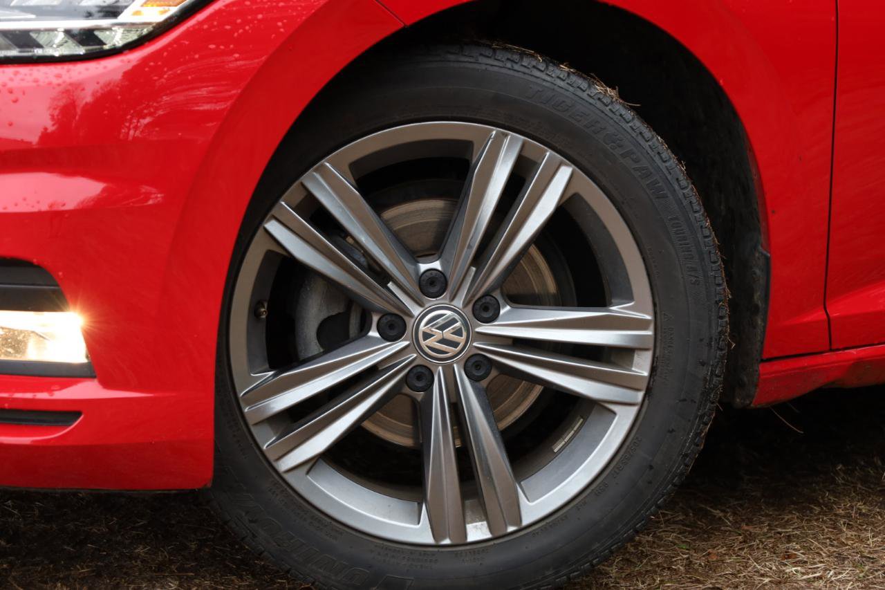 Used 2020 Volkswagen Jetta R-Line w/ R-Line Cold Weather Package image 20