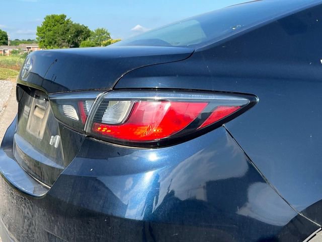 Used 2016 Scion iA FWD image 11