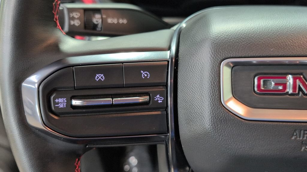 Used 2024 GMC Canyon AT4X AWD/4WD image 11