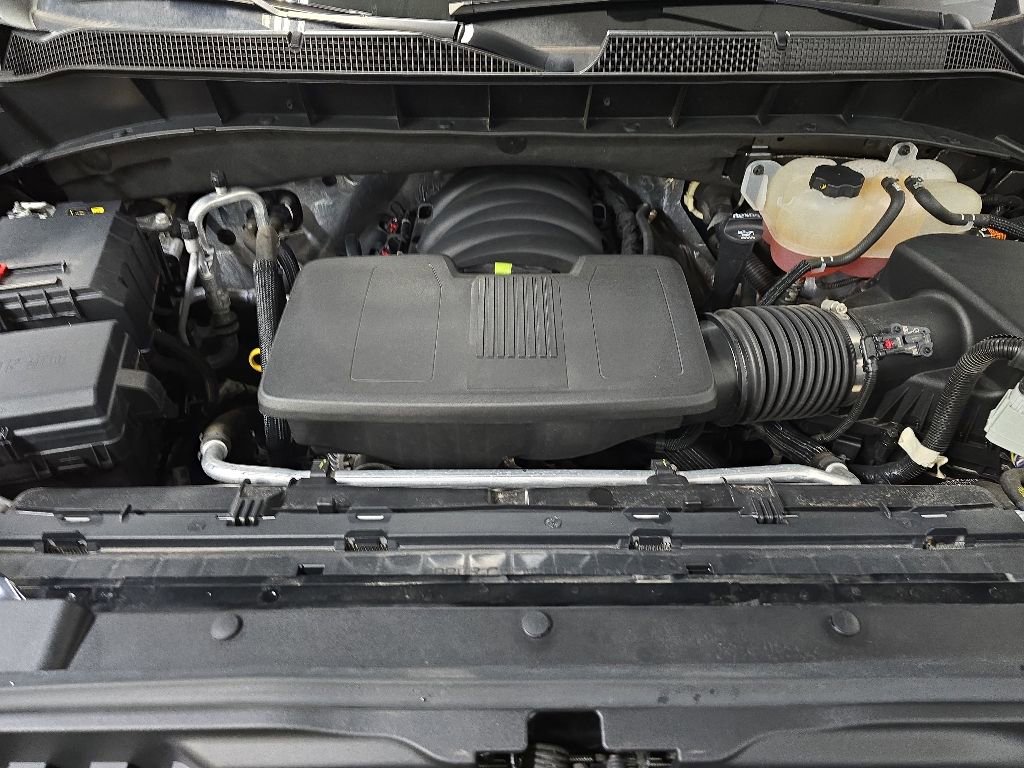 Used 2023 Chevrolet Silverado 1500 RST AWD/4WD image 12