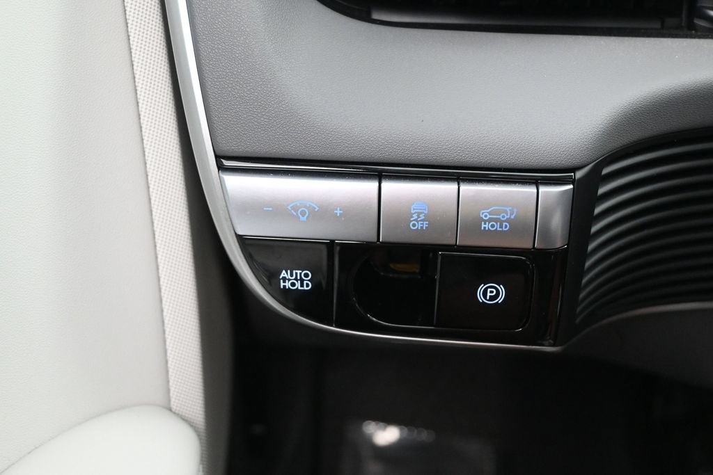 Used 2024 Hyundai Ioniq 5 Limited AWD/4WD image 24