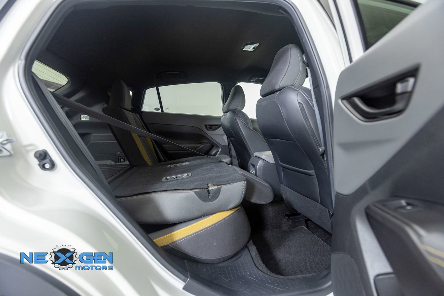 Used 2024 Subaru Crosstrek 2.5i Sport w/ Crosstrek Mirror Package image 32