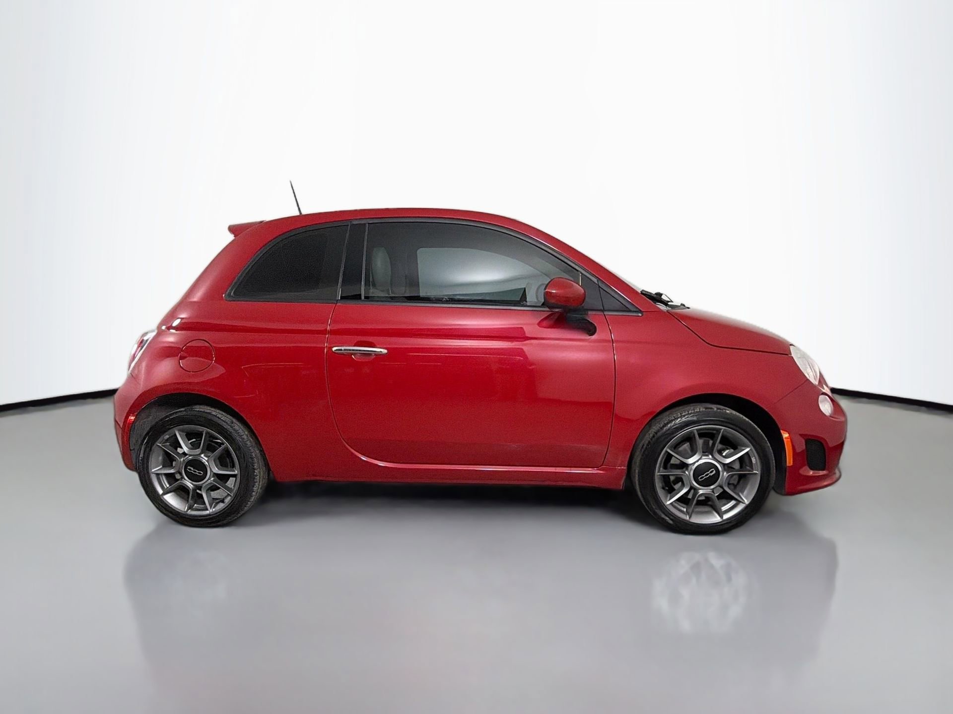 Used 2019 FIAT 500 Pop FWD image 5