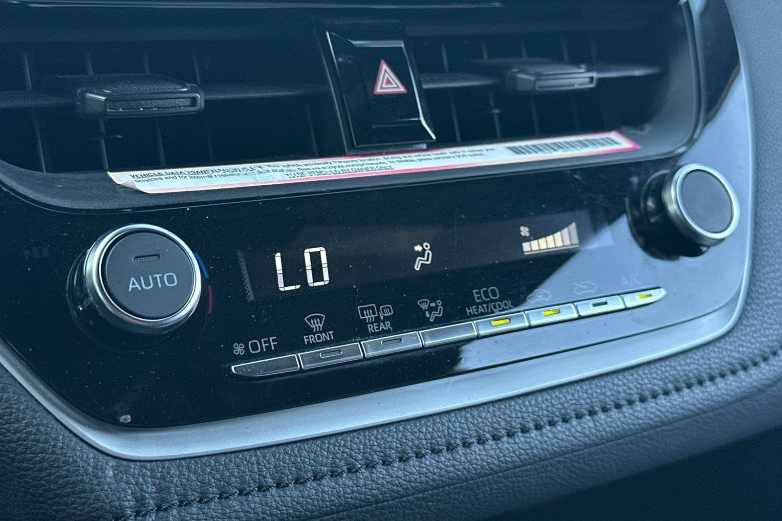 Certified 2024 Toyota Corolla SE FWD image 19