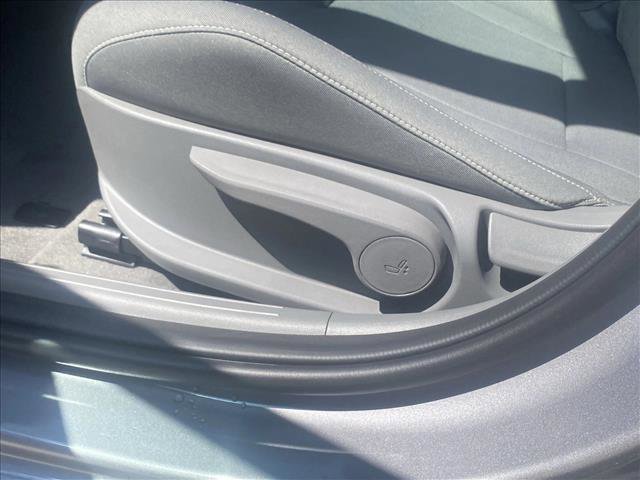 Certified 2025 Hyundai Elantra SEL image 4