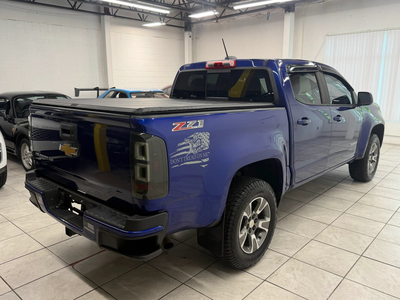 Used 2017 Chevrolet Colorado Z71 AWD/4WD image 9