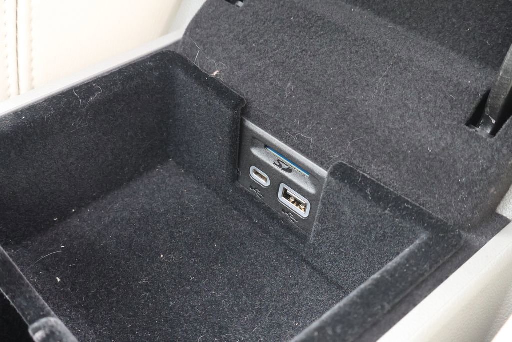 Used 2023 Cadillac XT5 Premium Luxury image 25