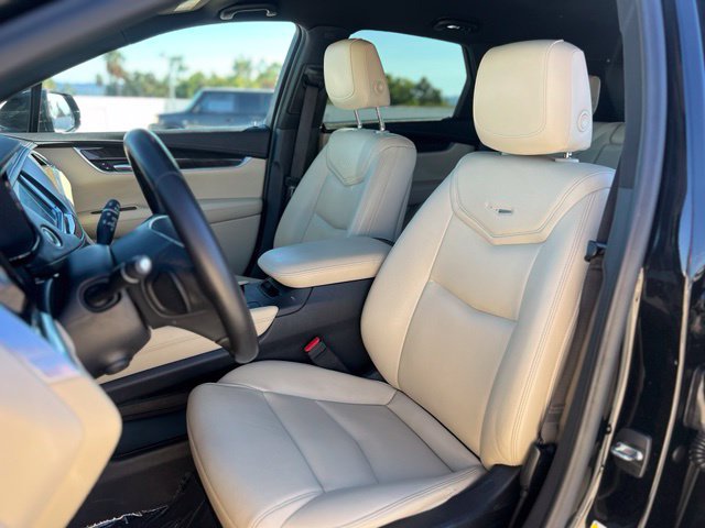 Used 2018 Cadillac XT5 FWD image 15