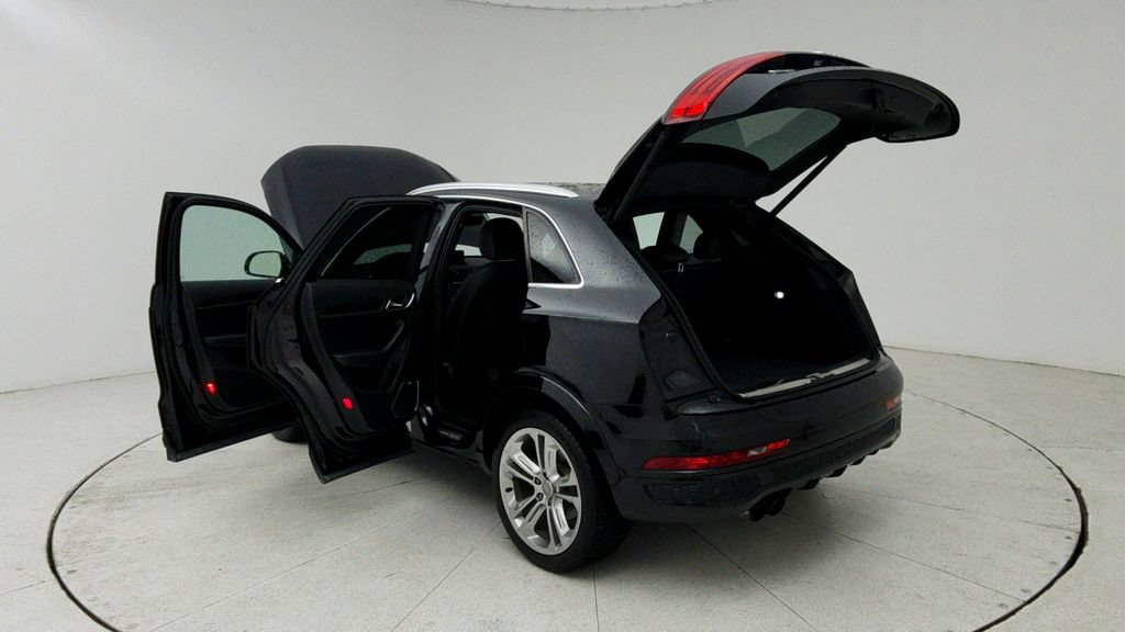 Used 2016 Audi Q3 2.0T Prestige w/ Prestige Package AWD/4WD image 12