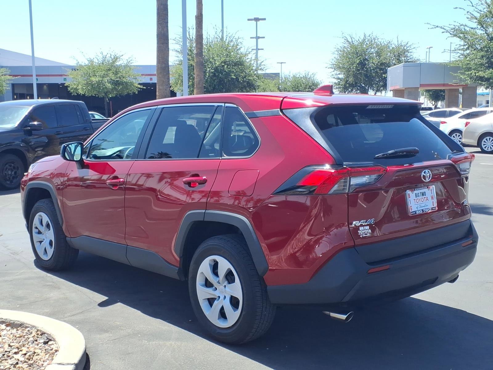 Certified 2025 Toyota RAV4 LE FWD image 7