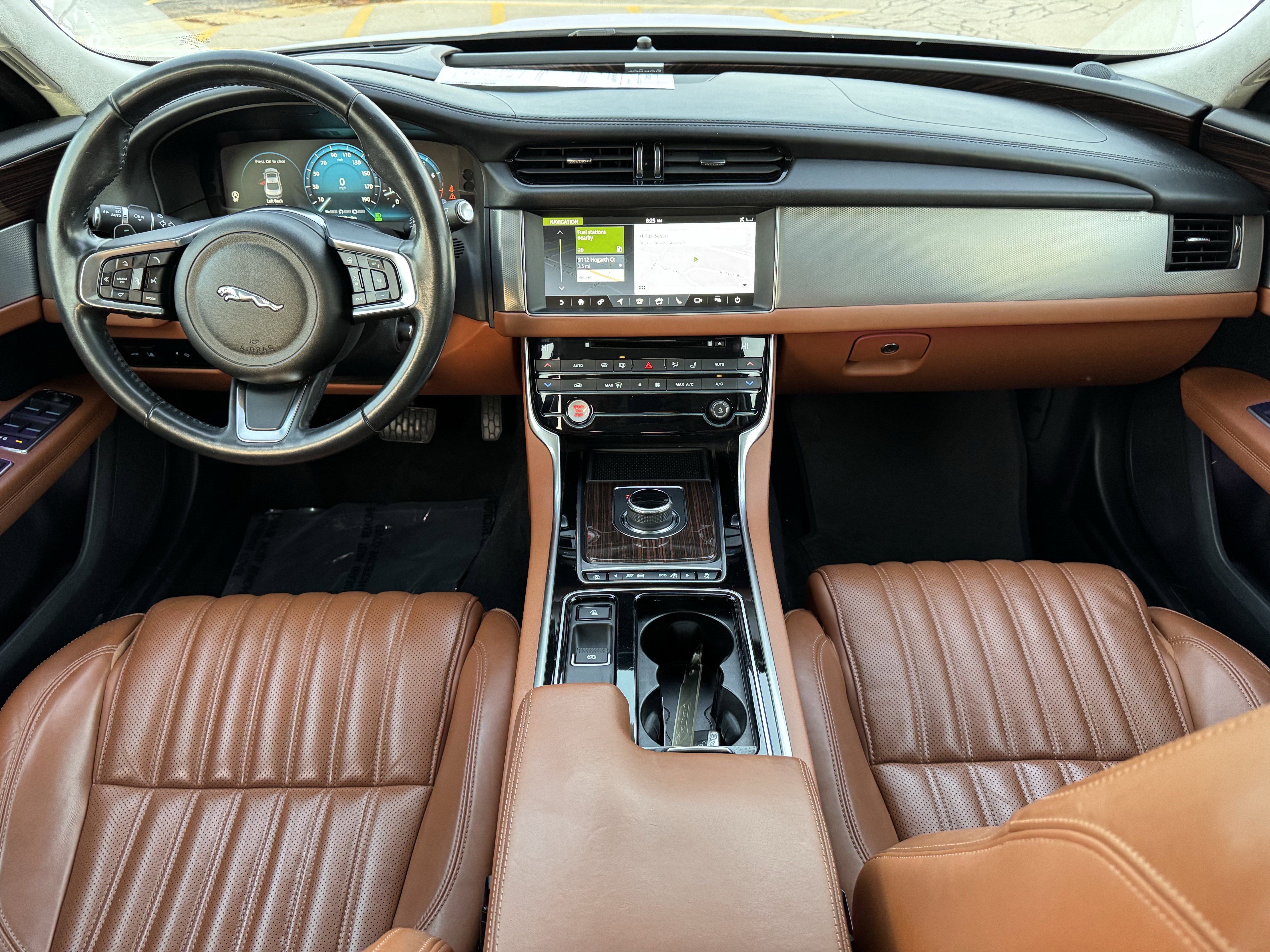 Used 2018 Jaguar XF Portfolio image 22