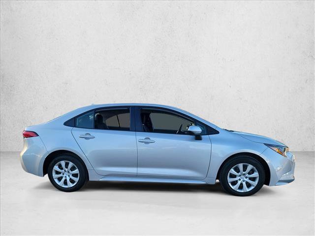 Used 2025 Toyota Corolla LE image 4