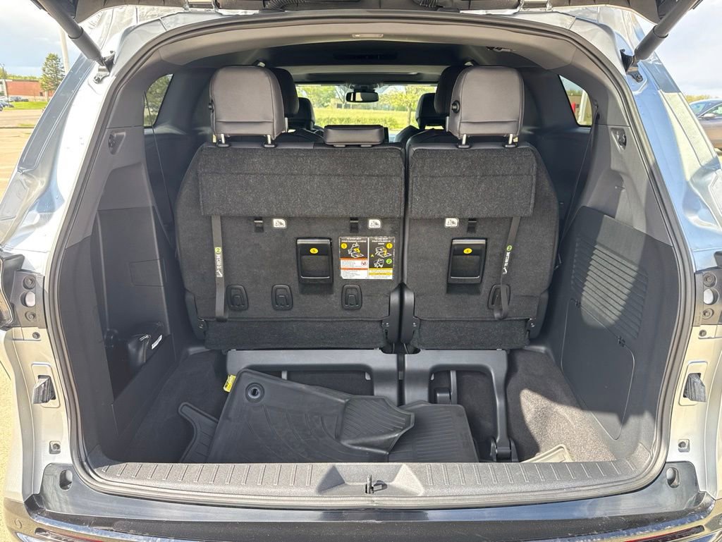 Used 2024 Toyota Sienna XSE AWD/4WD image 20