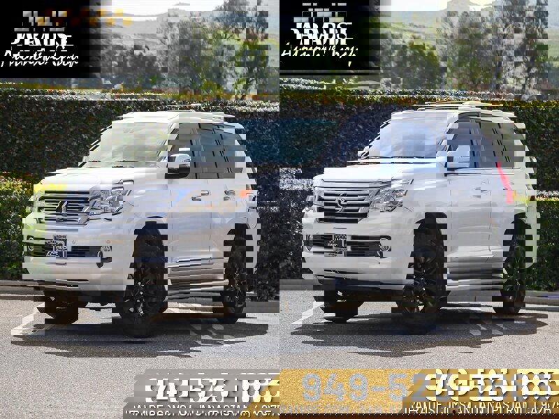 Used 2011 Lexus GX 460 w/ Comfort Plus Pkg image 1