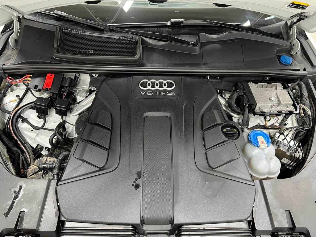 Used 2017 Audi Q7 3.0T Premium Plus w/ Premium Plus Package image 32