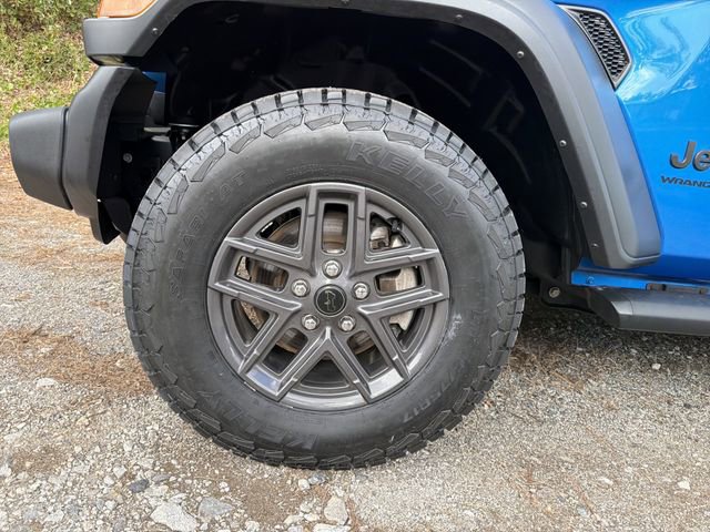 Used 2024 Jeep Wrangler Sport S image 11