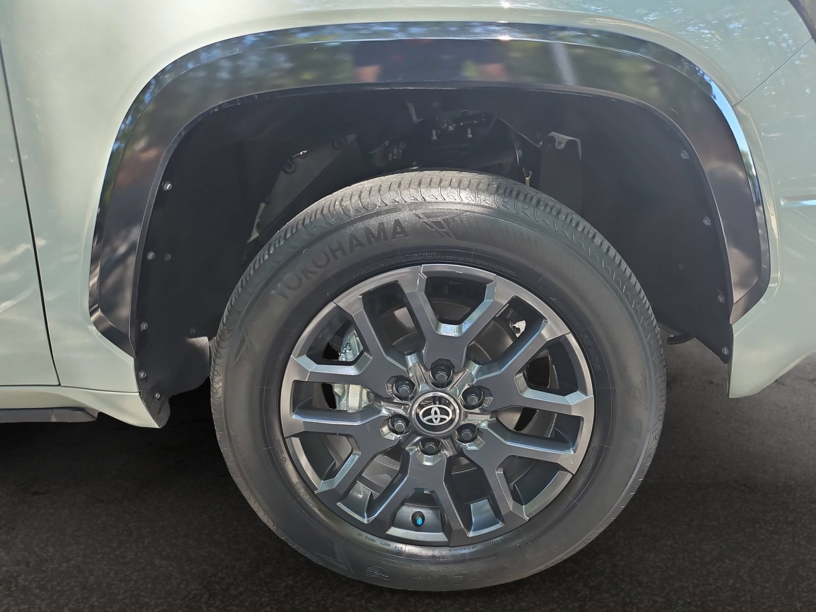 Used 2025 Toyota Tundra Platinum AWD/4WD image 41